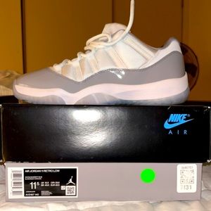 Air Jordan 11 Retro Low ‘Cement Grey’| size: 11.5| Price $200